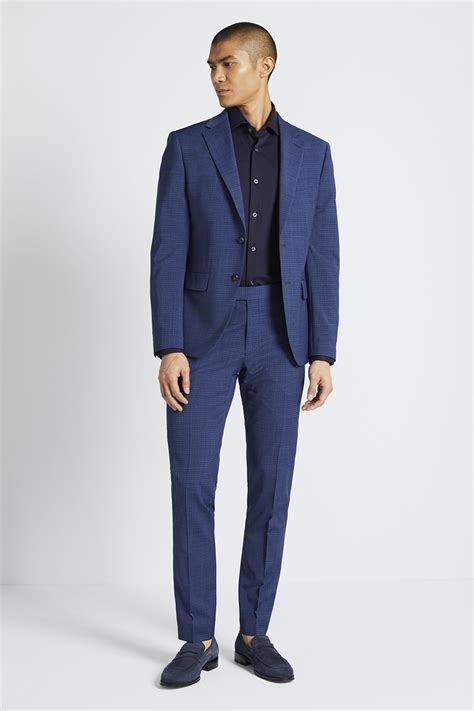 blue suit black shirt